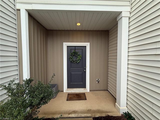 3715 Feltham Lane, Jamestown, NC 27282