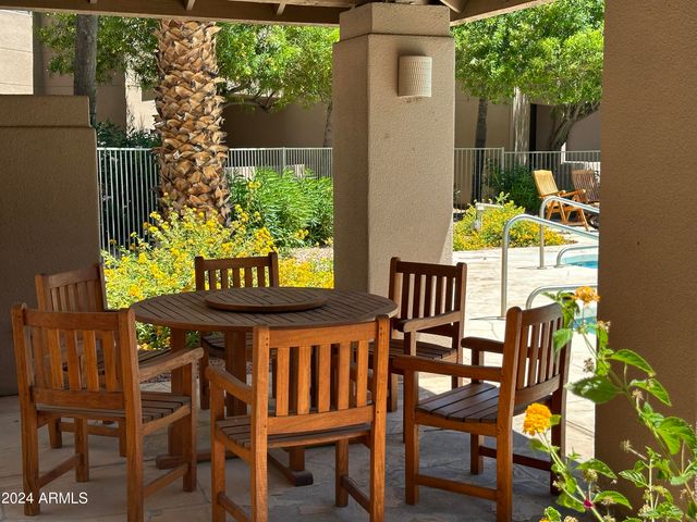 5950 N 78TH Street 243, Scottsdale, AZ 85250