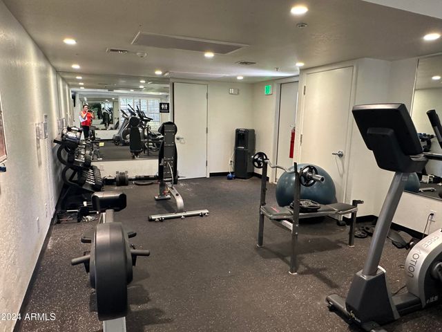5950 N 78TH Street 243, Scottsdale, AZ 85250