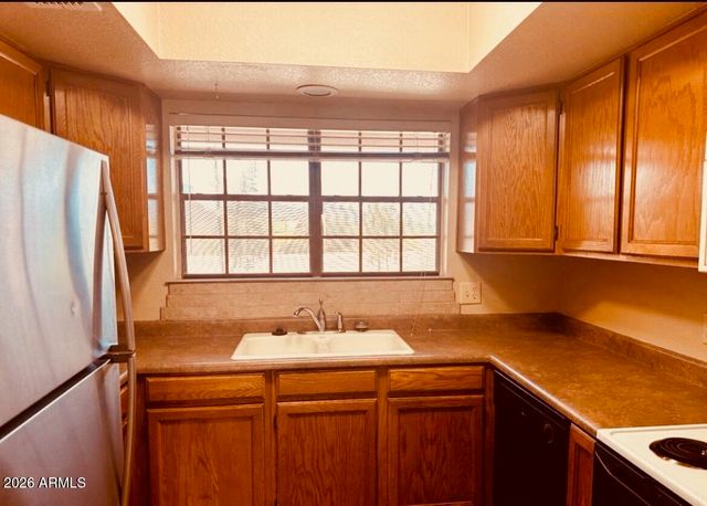 5950 N 78TH Street 243, Scottsdale, AZ 85250