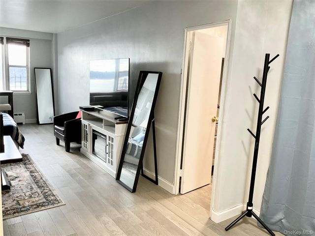 5800 Arlington Avenue 15P, Bronx, NY 10471