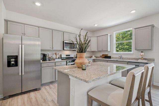 809 Baywood Lane, Summerville, SC 29486