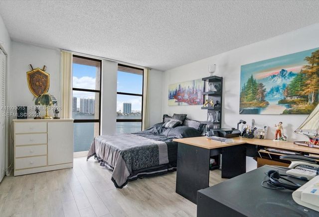 17500 N Bay Rd S707, Sunny Isles Beach, FL 33160