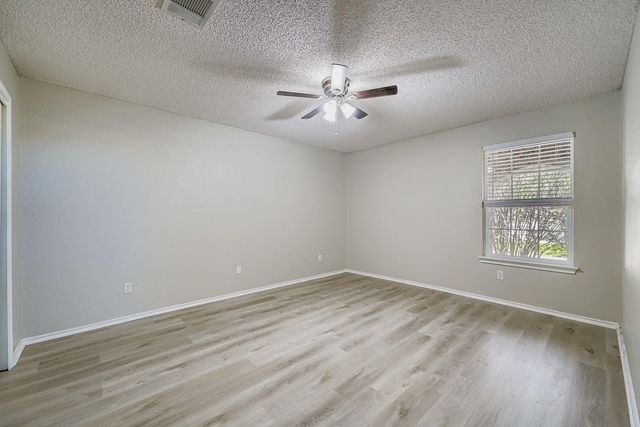 2100 Coachlamp DR, Cedar Park, TX 78613