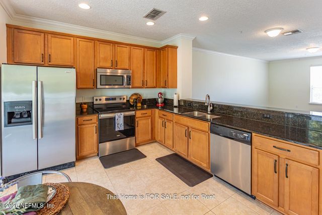 4401 ELLIPSE Drive, Jacksonville, FL 32246