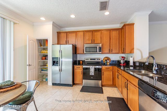 4401 ELLIPSE Drive, Jacksonville, FL 32246