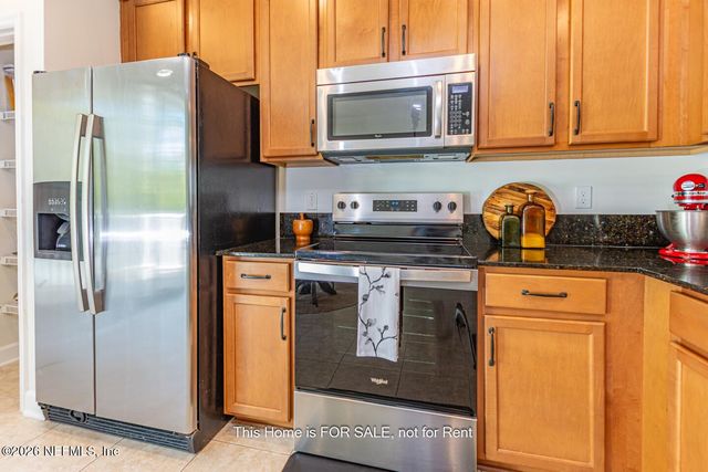 4401 ELLIPSE Drive, Jacksonville, FL 32246