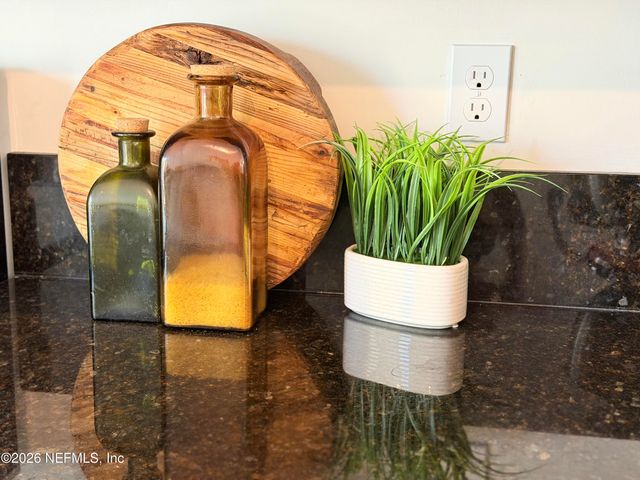 4401 ELLIPSE Drive, Jacksonville, FL 32246