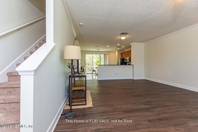 4401 ELLIPSE Drive, Jacksonville, FL 32246