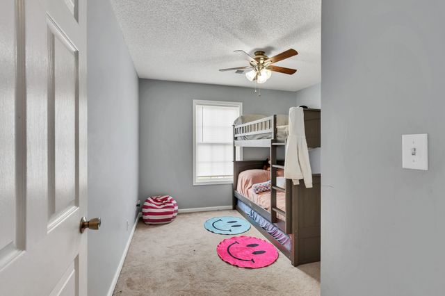 2636 Denver Ct, Clarksville, TN 37040