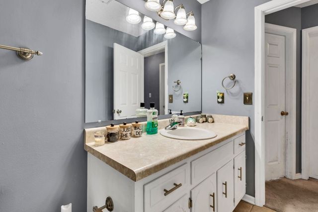 2636 Denver Ct, Clarksville, TN 37040