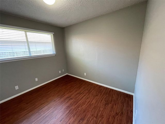 7214 Lilac LN B, Austin, TX 78745