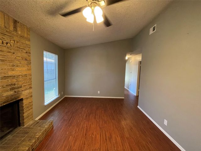 7214 Lilac LN B, Austin, TX 78745