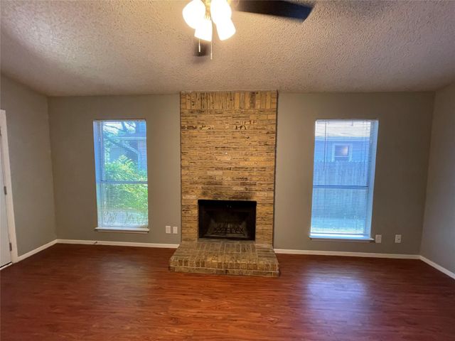 7214 Lilac LN B, Austin, TX 78745