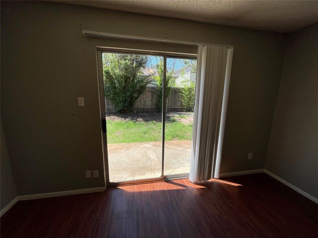 7214 Lilac LN B, Austin, TX 78745