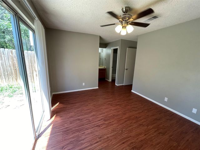 7214 Lilac LN B, Austin, TX 78745