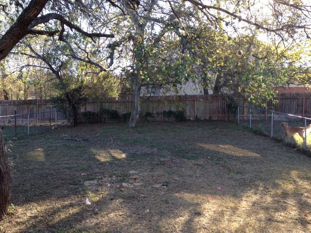 232 Craddock Ave, San Marcos, TX 78666