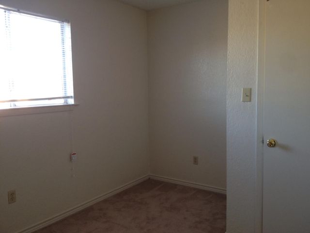 232 Craddock Ave, San Marcos, TX 78666