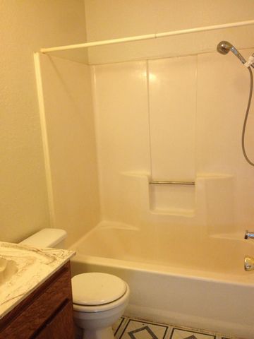 232 Craddock Ave, San Marcos, TX 78666