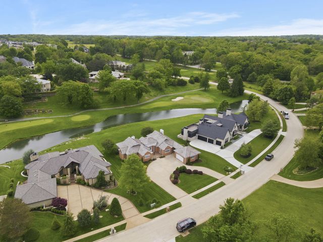 5722 S Castlebay Drive, Springfield, MO 65809