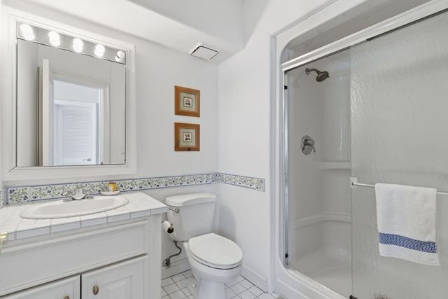 5722 S Castlebay Drive, Springfield, MO 65809