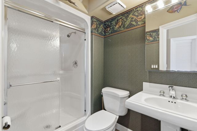5722 S Castlebay Drive, Springfield, MO 65809