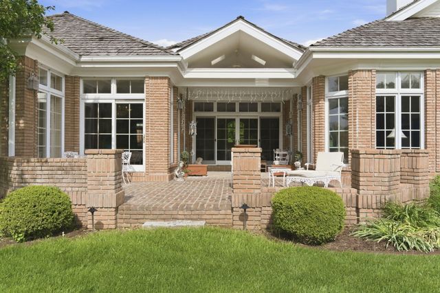 5722 S Castlebay Drive, Springfield, MO 65809