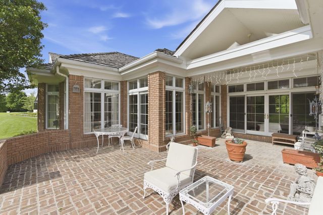 5722 S Castlebay Drive, Springfield, MO 65809