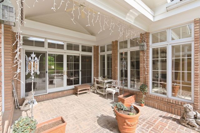 5722 S Castlebay Drive, Springfield, MO 65809