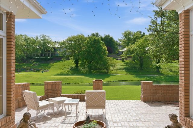 5722 S Castlebay Drive, Springfield, MO 65809
