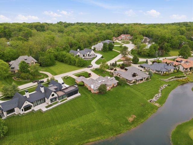5722 S Castlebay Drive, Springfield, MO 65809