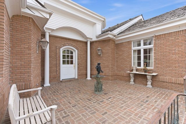 5722 S Castlebay Drive, Springfield, MO 65809