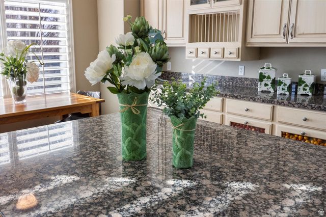 5537 W KENSINGTON CIR, Highland, UT 84003