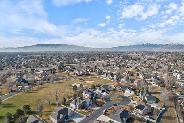 5537 W KENSINGTON CIR, Highland, UT 84003