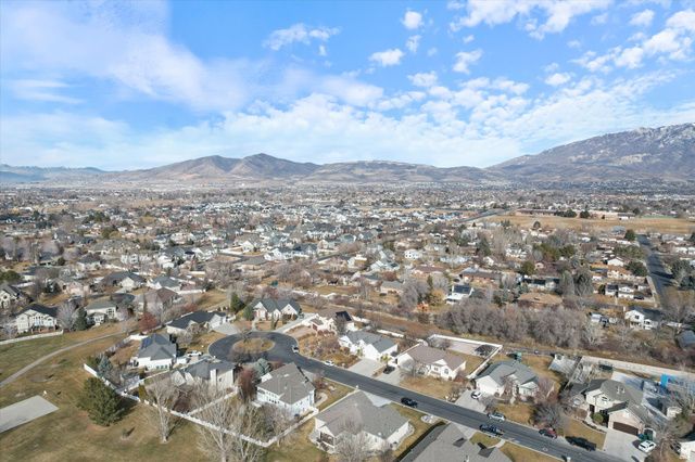 5537 W KENSINGTON CIR, Highland, UT 84003