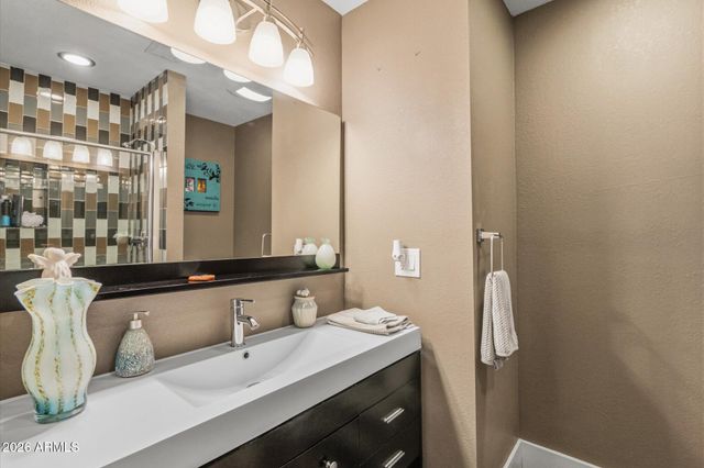9737 E SAN SALVADOR Drive, Scottsdale, AZ 85258