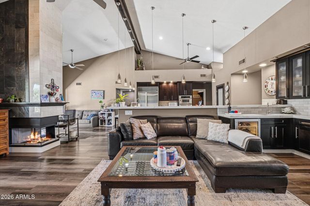 9737 E SAN SALVADOR Drive, Scottsdale, AZ 85258