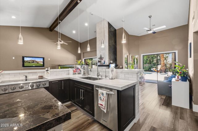 9737 E SAN SALVADOR Drive, Scottsdale, AZ 85258