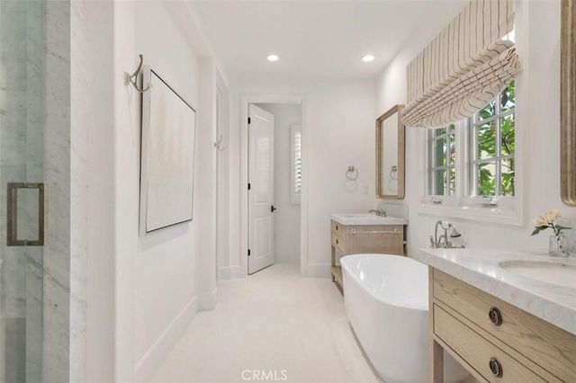 117 Andirons, Irvine, CA 92602