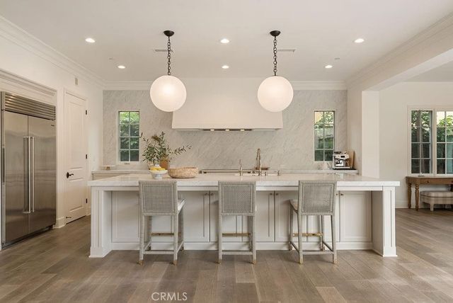 117 Andirons, Irvine, CA 92602