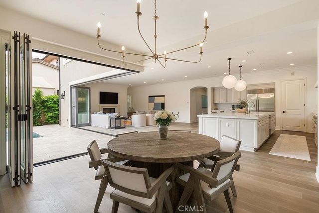 117 Andirons, Irvine, CA 92602