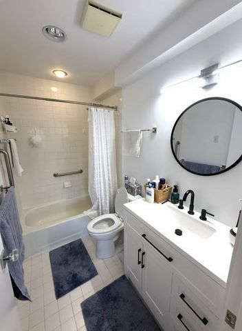 100 Rosemary Way 322, Needham, MA 02494
