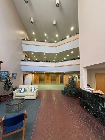 100 Rosemary Way 322, Needham, MA 02494