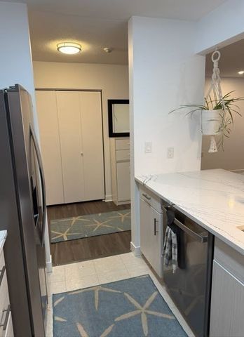 100 Rosemary Way 322, Needham, MA 02494