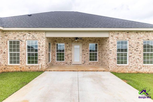 224 Otters Ridge Drive, Kathleen, GA 31047