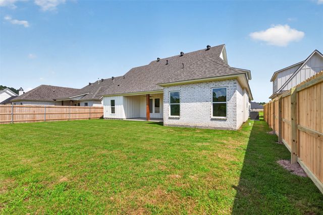 35 Turtle Creek Drive, Benton, LA 71006