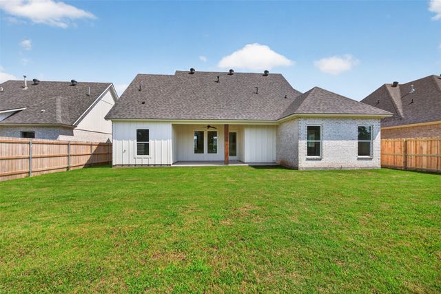35 Turtle Creek Drive, Benton, LA 71006