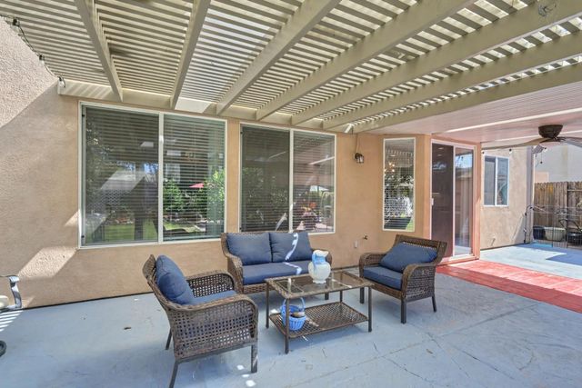 9620 Fire Station Ct, Elk Grove, CA 95757