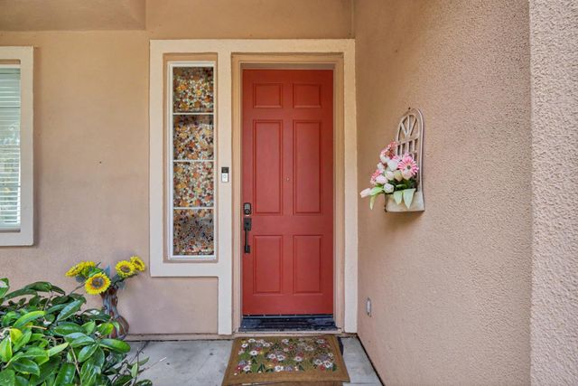 9620 Fire Station Ct, Elk Grove, CA 95757