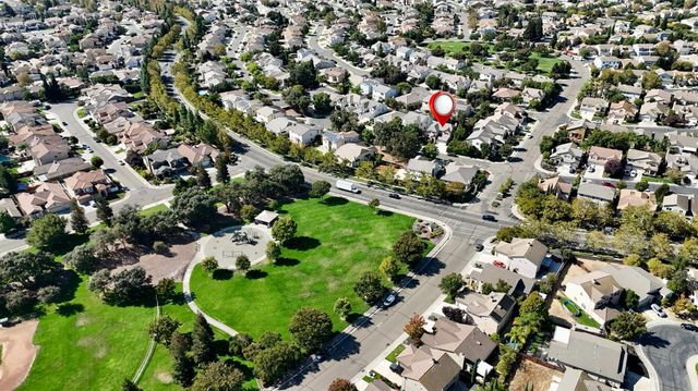 9620 Fire Station Ct, Elk Grove, CA 95757